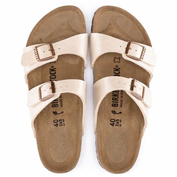 Birkenstock Shoes - NWT✨Birkenstock Arizona Cream Neutral Rose Gold Buckle Sandals 40